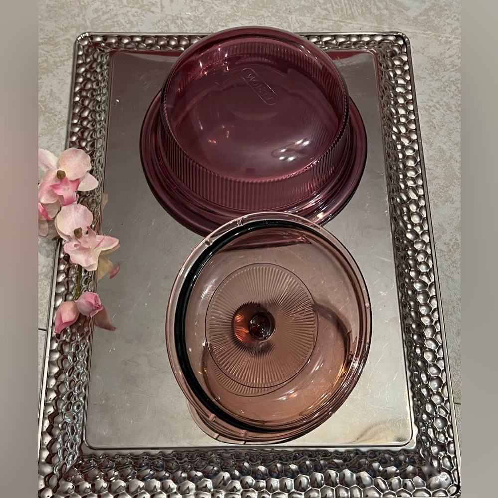 Vintage Corning Visions Cranberry 24 oz (750 mL) Covered Ribbed Casserole Dish - Picture 6 of 11